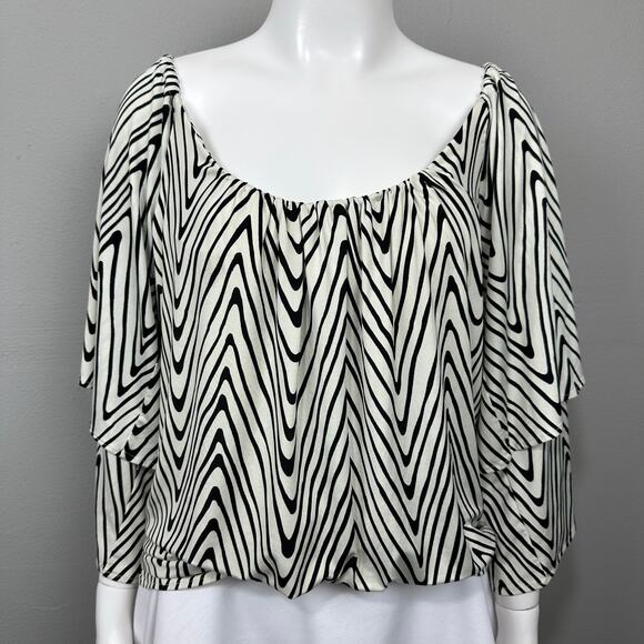 T Bags Los Angeles Peasant Top Sz S Black White Zig Zag Liquid‎ Knit Slit Sleeve - Picture 1 of 14